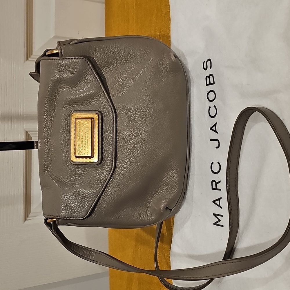 Marc by Marc Jacobs grey leather small crossbody With Dustbag